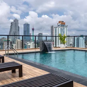 Pendennis Fern - 4-bedroom Luxury Retreat With Rooftop Pool In Colombo