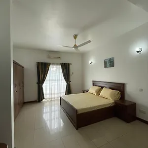 Fully Furnished 3bed 2wash - Fully Airconditioned * Colombo