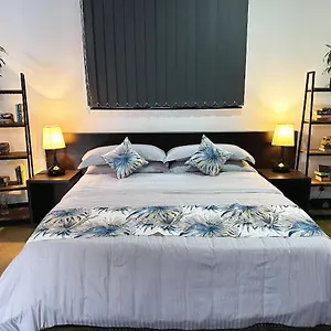 Aadaraya 7 Appartement *