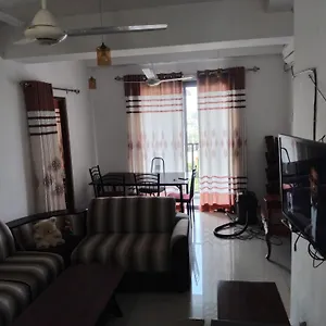 Oval Drive 6, Borella, 08 *