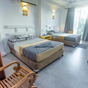 Seeya's Villa, Your Away From * Colombo