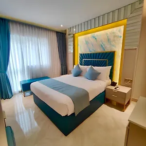 Marine Bay Hotel
