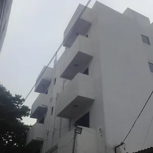 Royal Inn, Mountlaviniya *