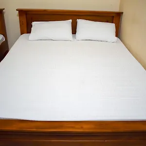Yoho Lane Guest house