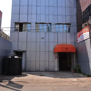 Hostel City Motel