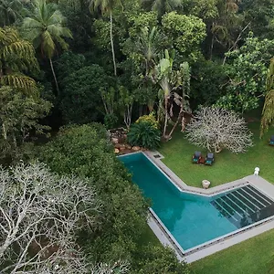 Horathapola Estate 5*