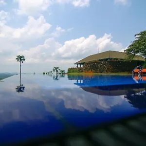 House On A Hill By The Serendipity Collection Villa *