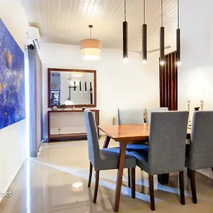 Luxurious 2 Bedroom - Ariyana -athurugiriya Apartment Colombo