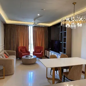The Grand Stylish In Heart Of Apartment *