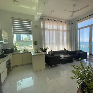 Spectacular Sea View 3 Bedrooms * Κολόμπο