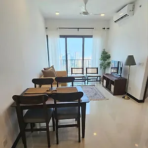 2 Bed Luxury At Tri- Zen 2 Апартаменты *