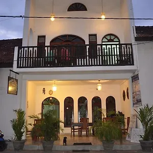 Thenu Rest