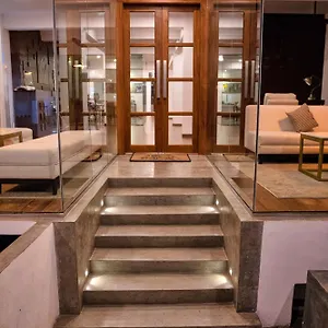 C 1 Hotel 3*