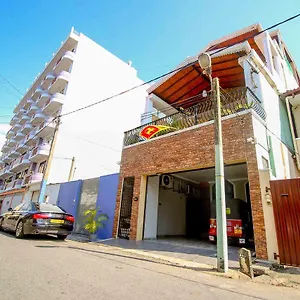 Hotel Yoho Avana