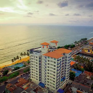 Global Towers & 4* Colombo