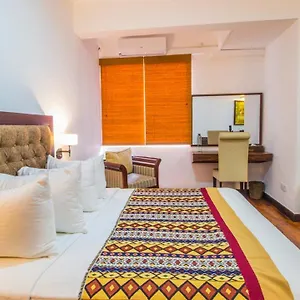 Pearl Royal Hotel, Hotel 5*
